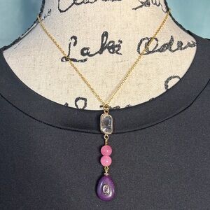 Clear Quartz and Jade Pendent Necklace with 18k Gold